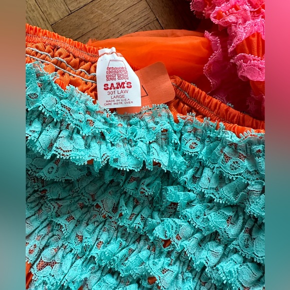 Vintage Sam’s ruffle shorts sz L - Picture 2 of 4